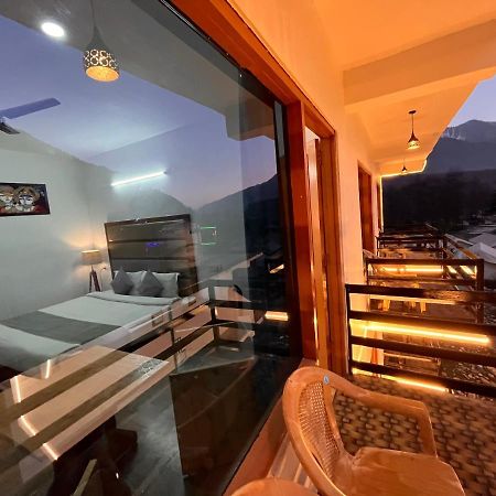 Himalayan Riverpark - A Four Star Luxury Hotel, Manali Esterno foto