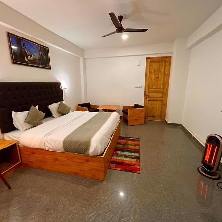 Himalayan Riverpark - A Four Star Luxury Hotel, Manali Esterno foto