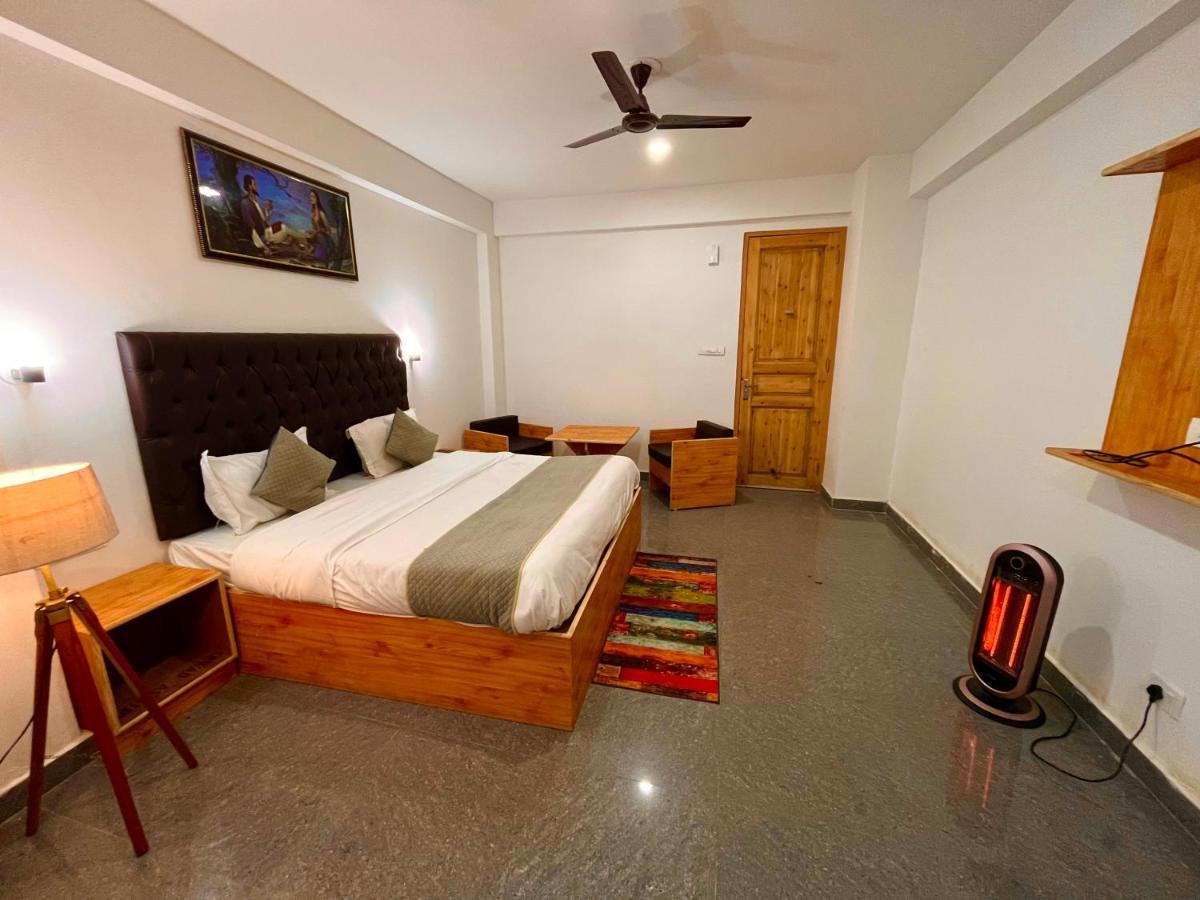 Himalayan Riverpark - A Four Star Luxury Hotel, Manali Esterno foto