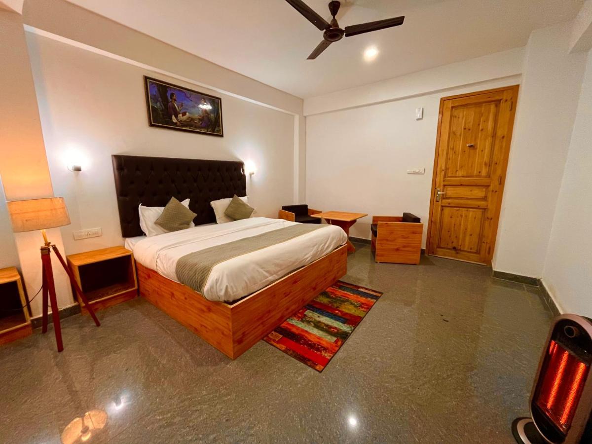 Himalayan Riverpark - A Four Star Luxury Hotel, Manali Esterno foto