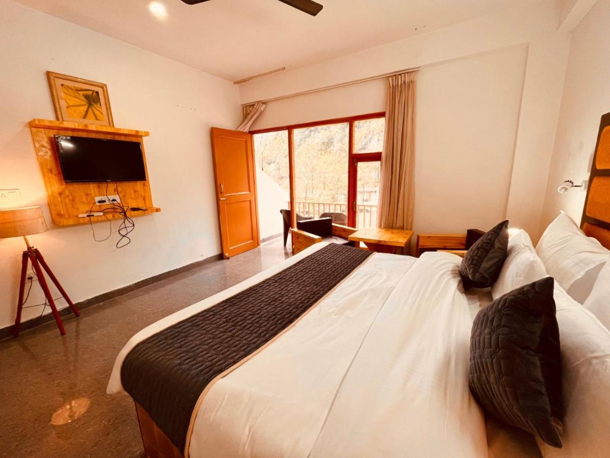 Himalayan Riverpark - A Four Star Luxury Hotel, Manali Esterno foto